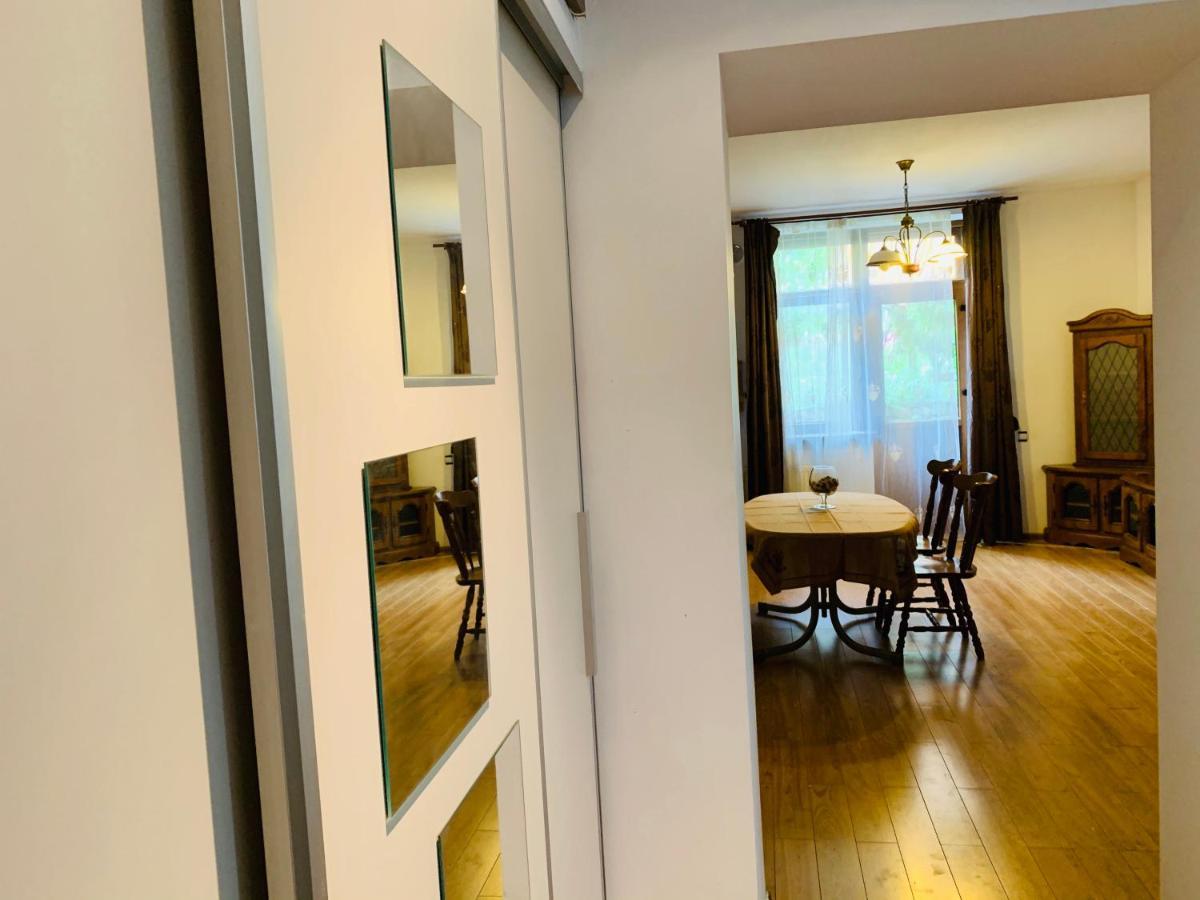 Maan Central Apartment Pet Friendly Location Брашов Екстер'єр фото