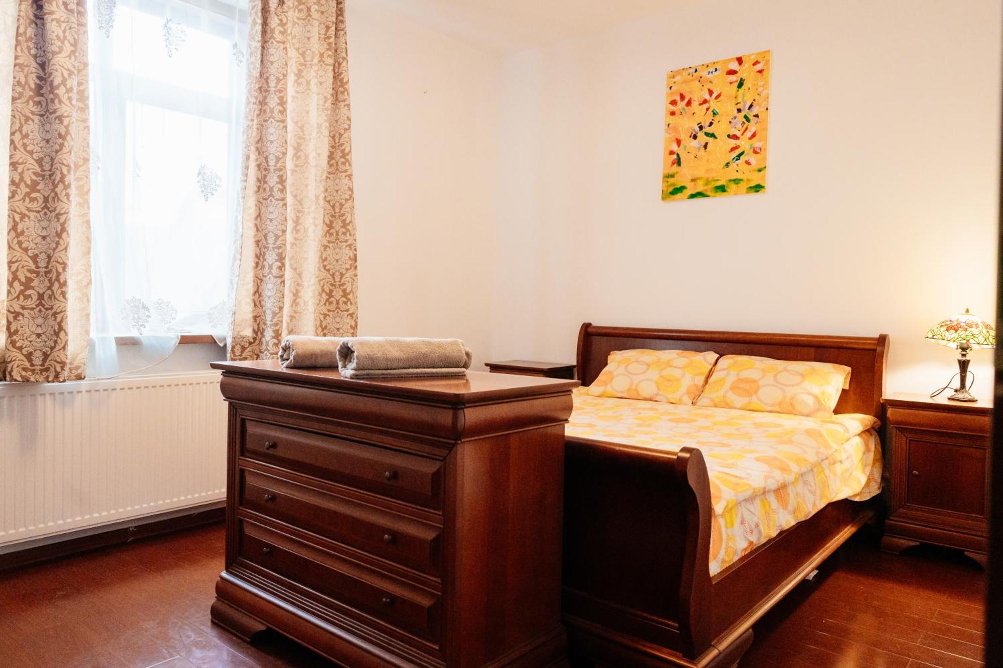 Maan Central Apartment Pet Friendly Location Брашов Екстер'єр фото