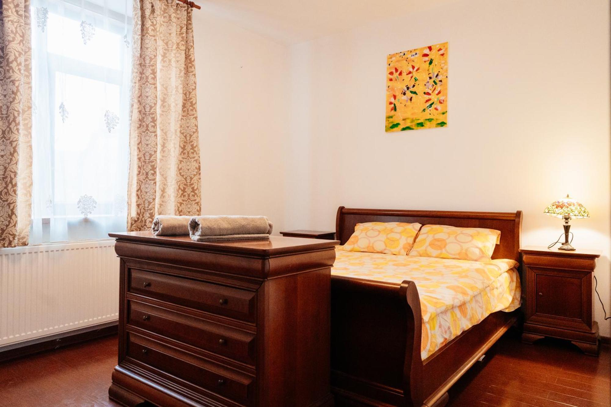 Maan Central Apartment Pet Friendly Location Брашов Екстер'єр фото